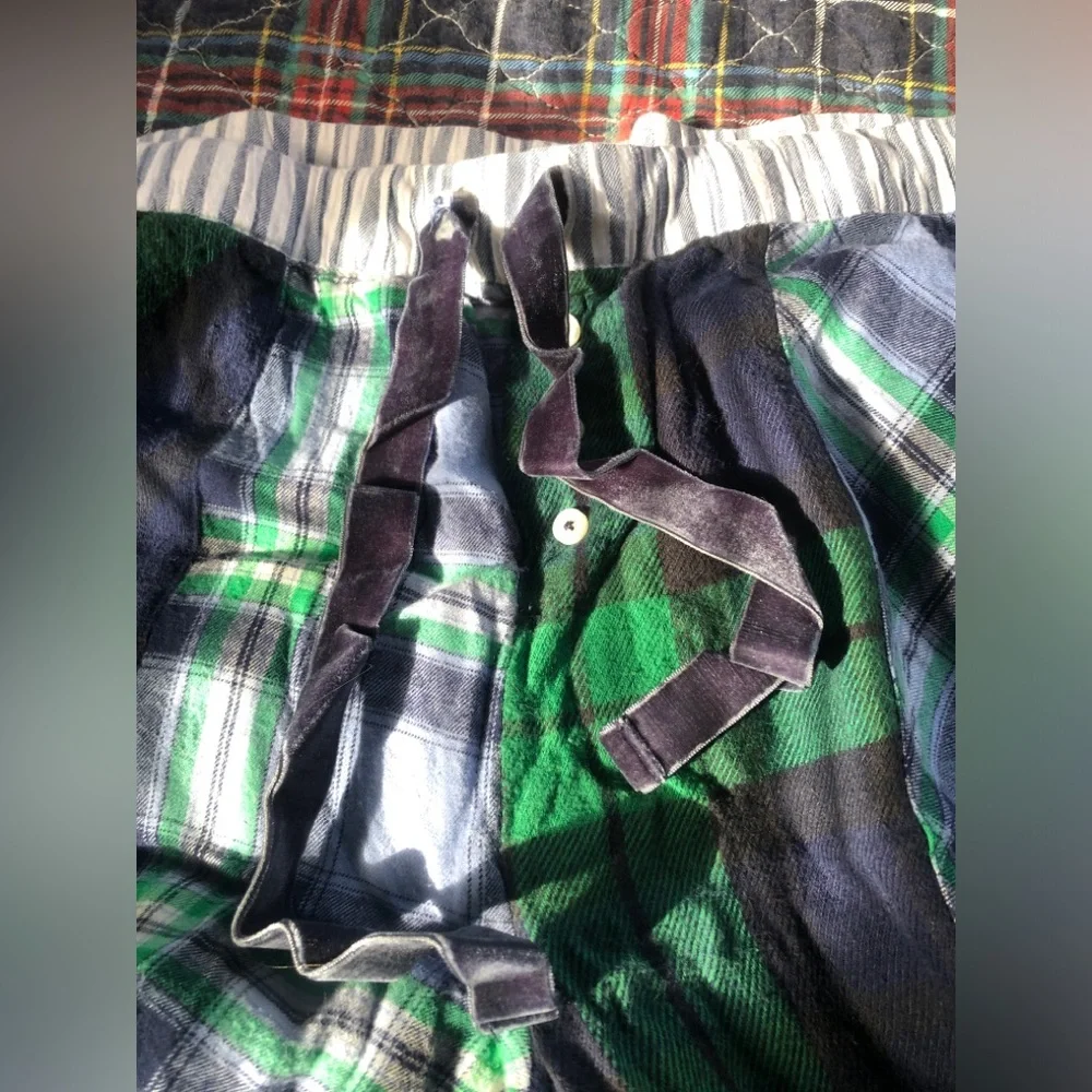 Aerie Green and Blue Plaid Pajama Pants - Picture 4 of 7